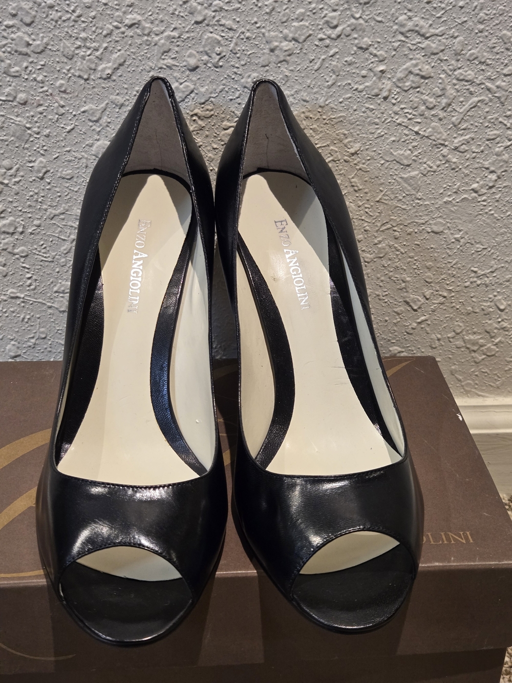 Enzo Angiolini Black Leather Peep-Toe Stilettos Sz 10 - Picture 2 of 4